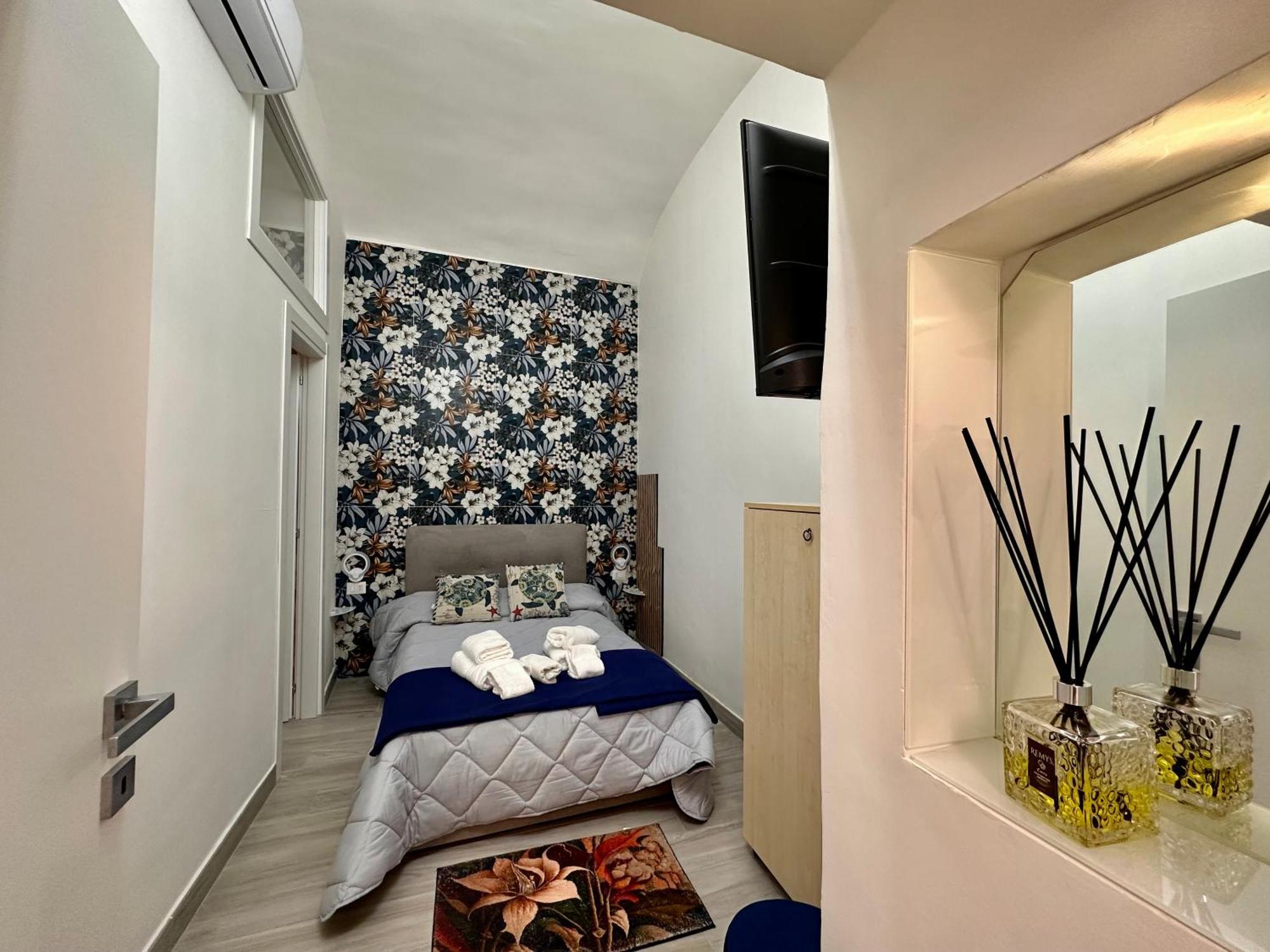 Mixed By Erry Il Rifugio Hotel Naples Exterior photo